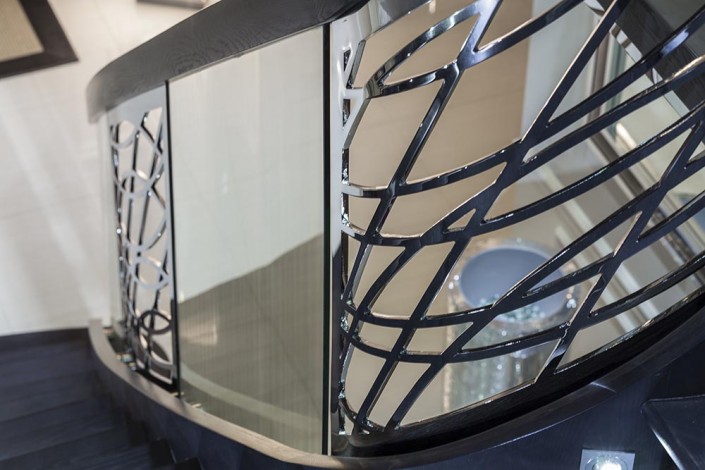 ESCALIERS-GILLES-GRENIER-DISTINCTION-0017